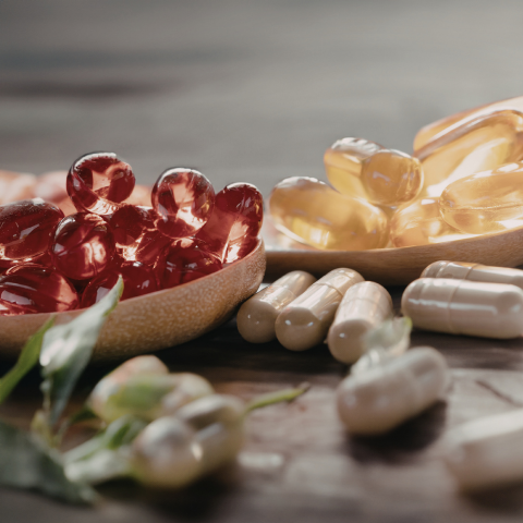 Vitamin and supplement arrangement